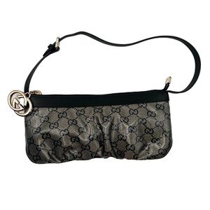 ✨sold✨ Gucci Coated Canvas Pochette Shoulder Bag